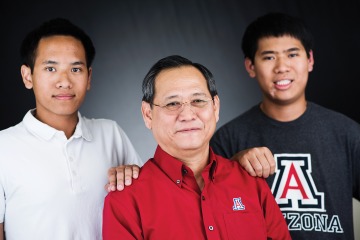 A photograph of Cac Dao with his two sons, Khoa and Anh